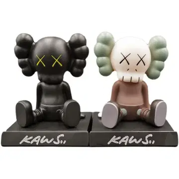 KAWS 피규어 2종 세트 블랙 화이트 약 12cm