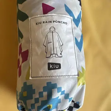 Kiu 레인 판초 컬러풀 기하학 패턴