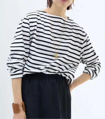T4 M 세인트 제임스 모레 화이트/블랙