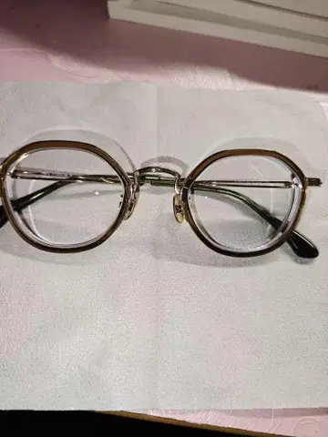 옥타곤 안경 브라운 메탈 프레임