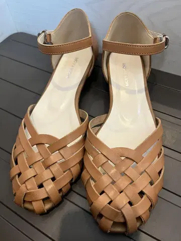 브라운 뜨개질 디자인 샌들