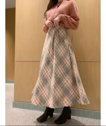스나이델 아지멘틀리 디자인 스커트