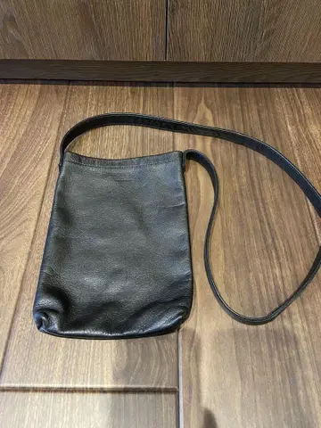 새상품급 Hender Scheme cow shoulder small
