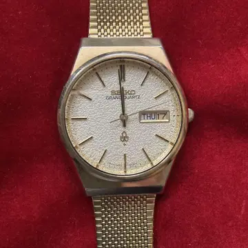 배터리 덮개 결품 작동 중 SEIKO GRAND QUARTZ 골드 시계