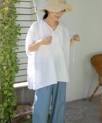 린넨 개더 블라우스 어반 리서치 도어스