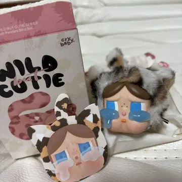 CRYBABY 고양이 Wild but Cutie 봉제 인형 펜던트 새상품