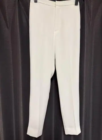CELFORD 화이트 바지