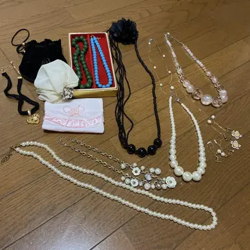 미사용 새상품급 펄 액세서리 묶음 판매 목걸이 귀찌 기타