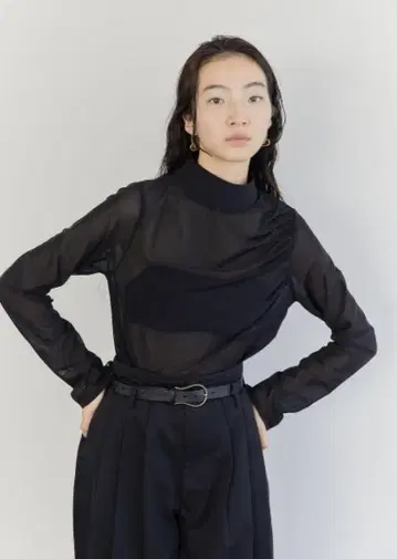 Ayla 비대칭 시어 탑