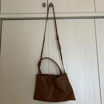 카프리슐레 마쥬 개더 소프트 백 브라운