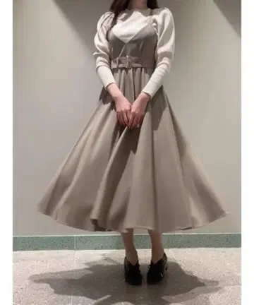 SNIDEL 플레어 볼륨 잔스카 MOC