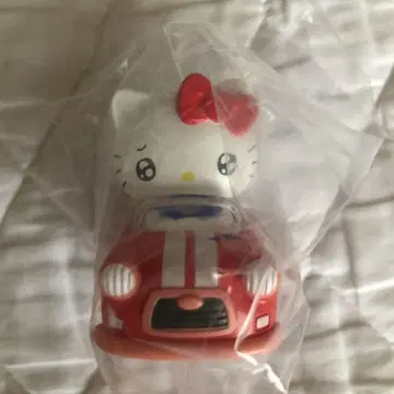 토미카 키티