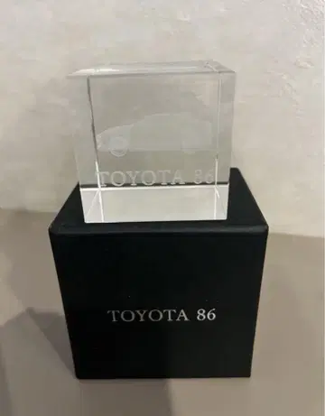 미사용 새상품 TOYOTA 86 크리스탈 입상