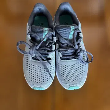 Under Armour 러닝화 그레이/터콰이즈