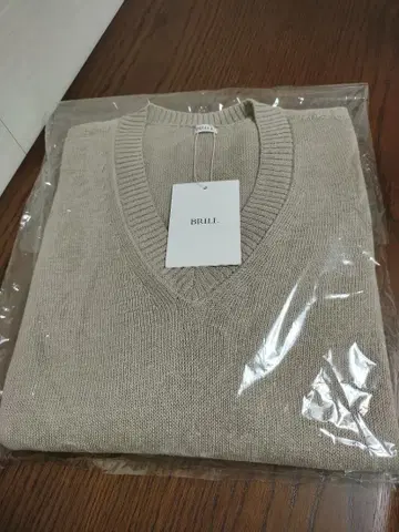 BRILL 린넨 코튼 V넥 니트