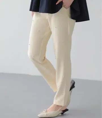 핏모어 크림 아이보리 펄 슬랙스
