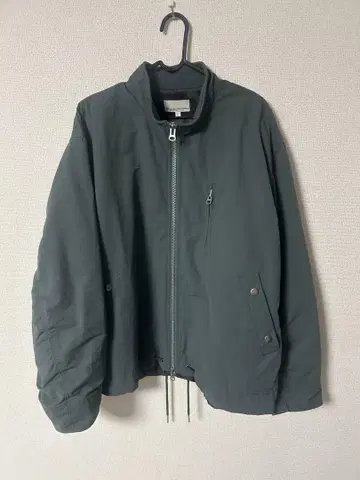 Universal Style Wear 다크 그레이 나일론 자켓 L