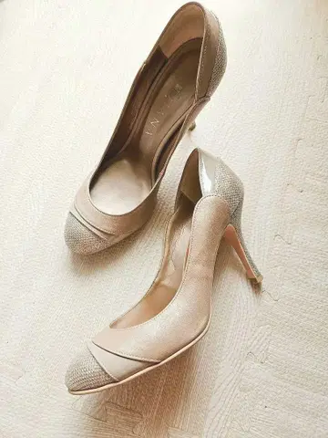 DIANA 다이애나 절개 하이힐 펌프스 size23cm