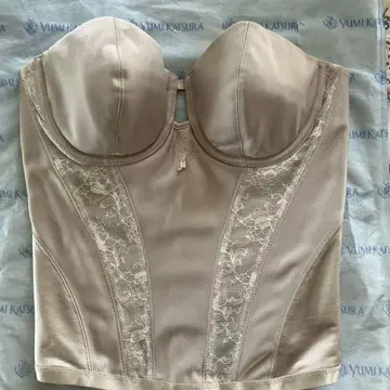 YUMI KATSURA 베이지 브라이덜 이너 D75