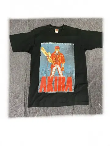 AKIRA 티셔츠 L 사이즈