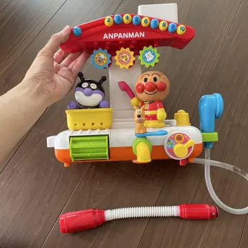 목욕탕에서 노는 호빵맨