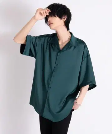 ADRER 아들러 엑스트라 오리티 폴리 새틴 오픈 카라 셔츠