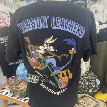 (3) VANSON 티셔츠 로드 러너 와일리 코요테 블랙