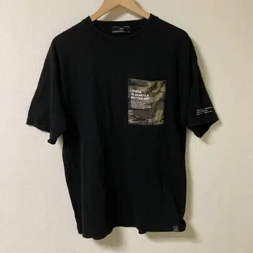 ILL'S 블랙 카모플라주 포켓 티셔츠