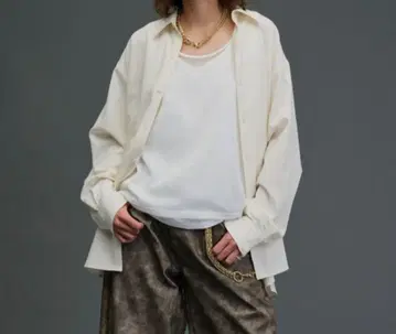 Soerte Oversize L/S basic shirt 미사용품