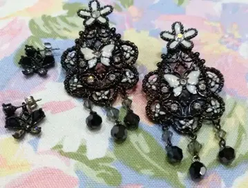 ANNA SUI 안나수이 귀걸이 대, 소 2개 묶음 판매 나비 디자인