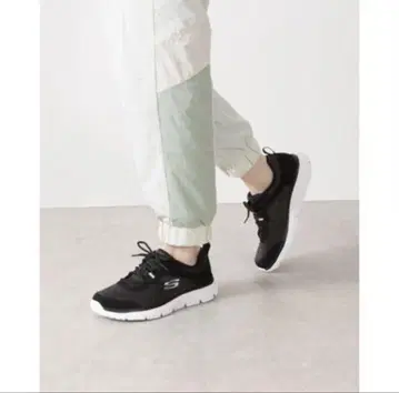 스케쳐스 블랙