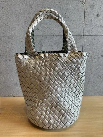 파피오네 실버 통형 토트백