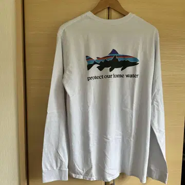 파타고니아 긴팔 티셔츠 화이트