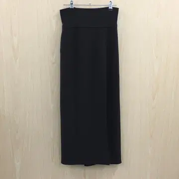 에이미 로우 딥 슬릿 롱 스커트 F0717A20
