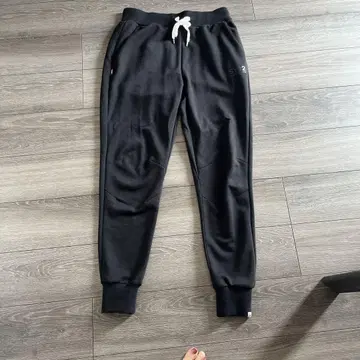 SY32 블랙 조거 팬츠