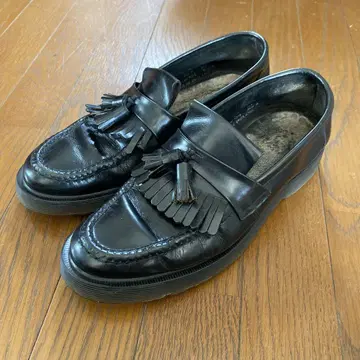 Loake England made Vintage 닥터마틴 밑창