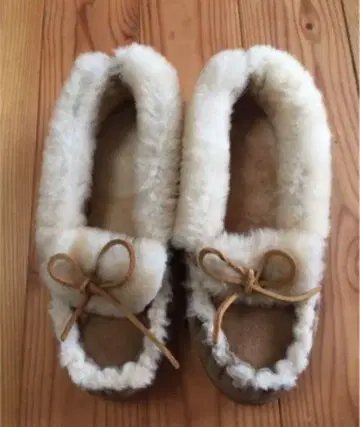 미네통카 얼티밋 모카신 25cm 양가죽