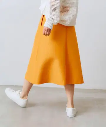 이에나 새틴 턱 디자인 스커트 오렌지