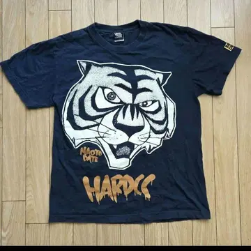 HARDCC 트라 그래픽 티셔츠 네이비
