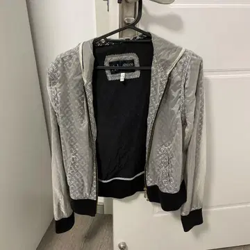 Armani Jeans 그레이 후드티 38 XS 어깨 부분 탈부착 가능!