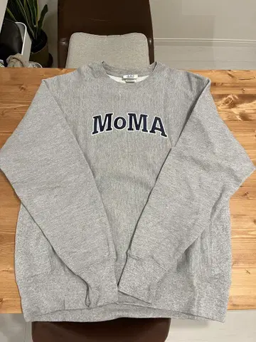 챔피온 MoMA 로고 맨투맨
