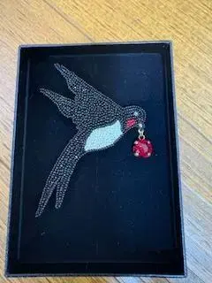 maison des perles 고바야시 모코 제비 브로치