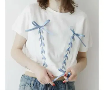 쥬에티 레이스업 리본 탑 반팔 티셔츠
