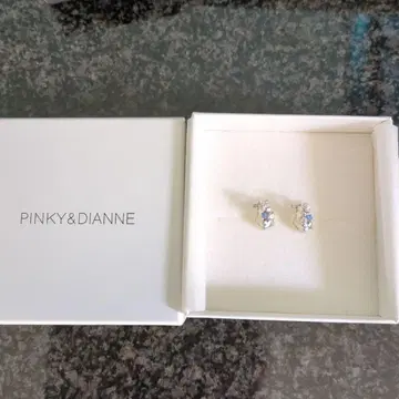 PINKY&DIANNE 스터드 귀찌