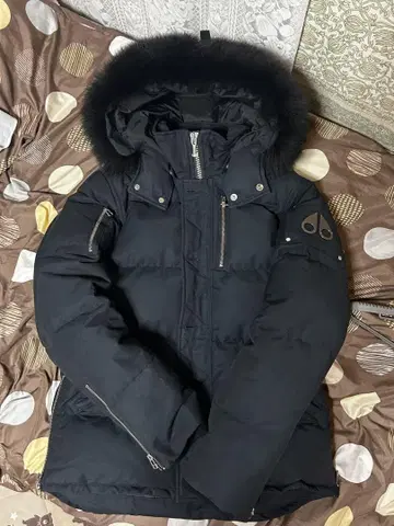 Moose Knuckles 다운 자켓
