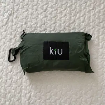 Kiu 키우 레인 판초 카키