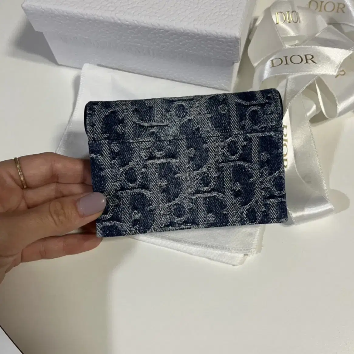 【大人の本革アイテム♪】DIOR★Saddle Bloom カードホルダー CHRISTIAN DIOR Oblique Saddle Bloom Card Holder Blue 1667156
