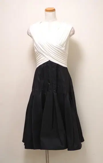 TADASHI SHOJI 원피스 '6' / 11호 정도