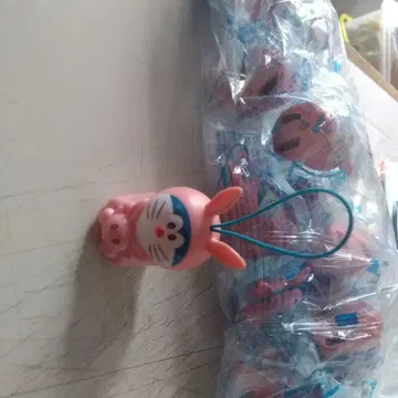 도라에몽 토끼 귀 스트랩 핑크 150개