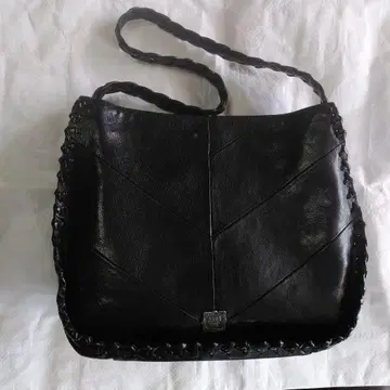 ANNA SUI 블랙 가죽 숄더백